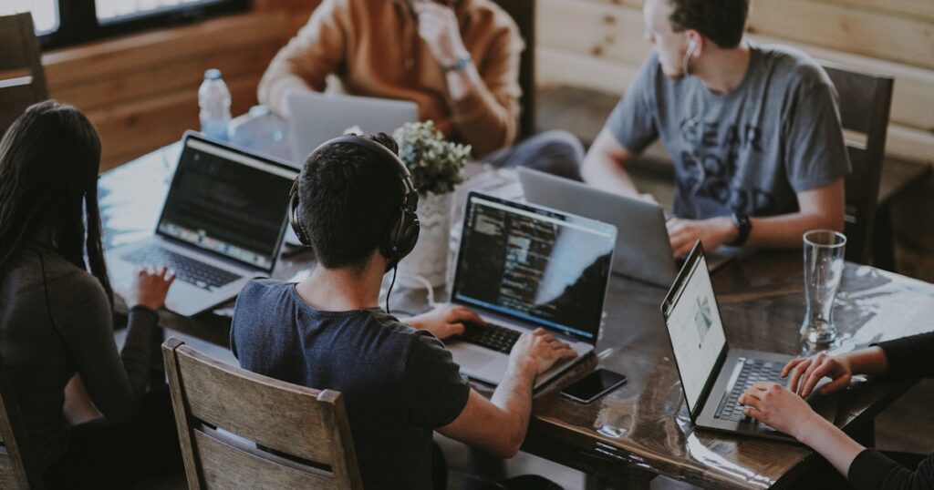 StarCraft TMG - Community und Fans (Quelle: Unsplash)