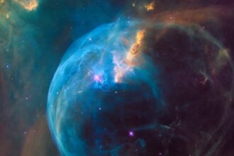 StarCraft TMG - Kosmischer Nebel symbolisiert die drei Fraktionen (Quelle: Unsplash)