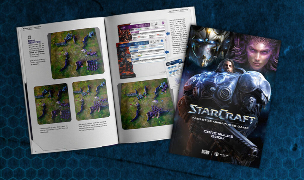 StarCraft TMG - Core Rules Book, aufgeschlagene Doppelseite mit Beispielpartie und Cover-Artwork (Quelle: https://icv2.com/articles/news/view/63187/three-new-starcraft-the-miniatures-game-starter-sets-incoming)