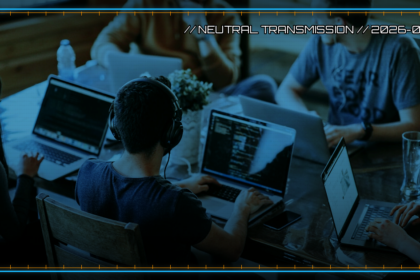 Briefing-Card: StarCraft TMG: Psi-Welle im August, Shop schweigt (synthetisch erzeugt aus offiziellen Archon-Assets)